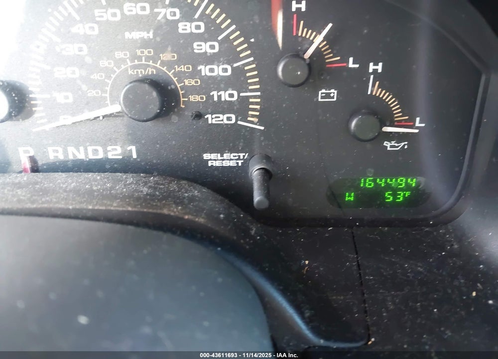 2003 FORD EXPEDITION XLT VIN: 1FMEU15W13LB32468