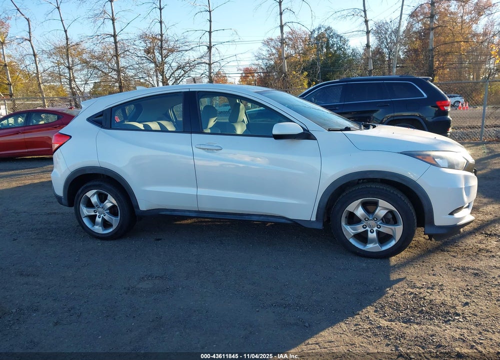 2016 HONDA HR-V LX VIN: 3CZRU6H39GM745103