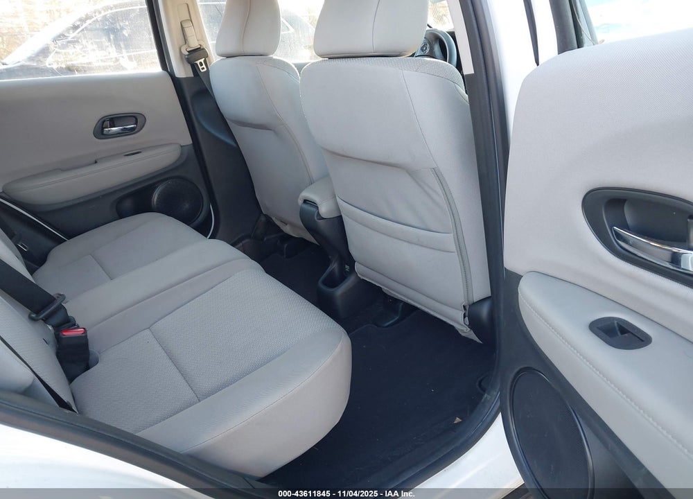 2016 HONDA HR-V LX VIN: 3CZRU6H39GM745103