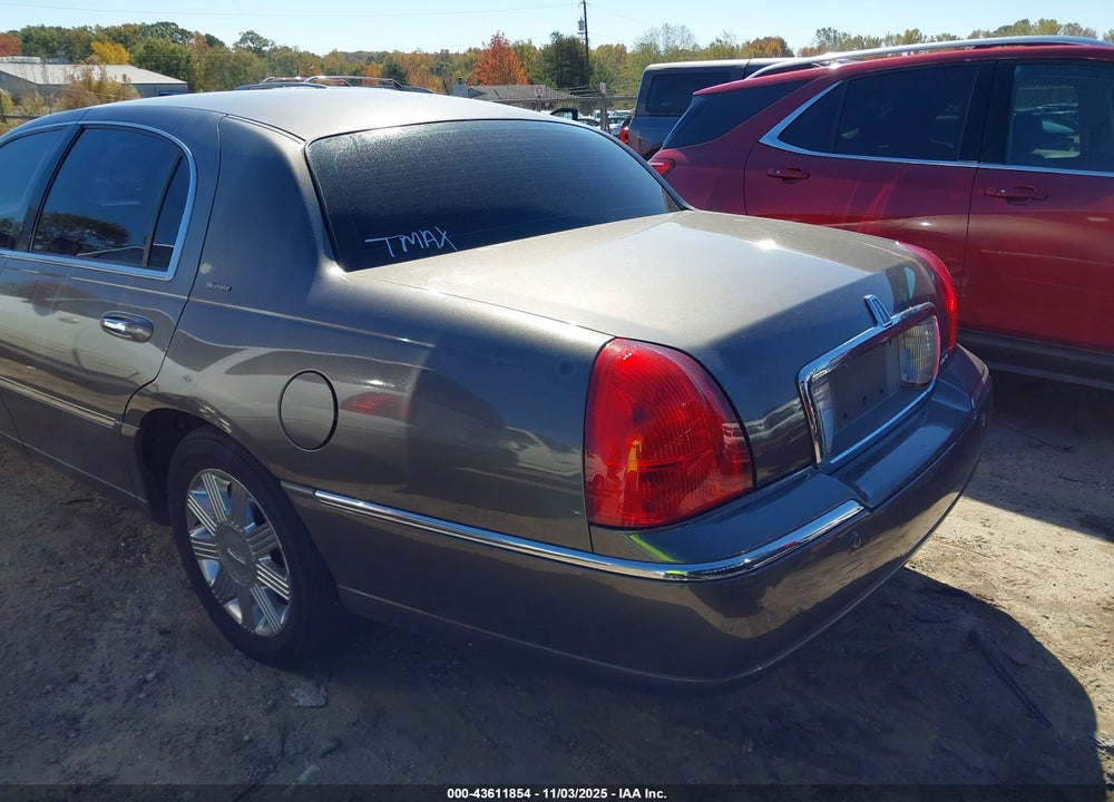 2004 LINCOLN TOWN CAR ULTIMATE VIN: 1LNHM83W84Y609796