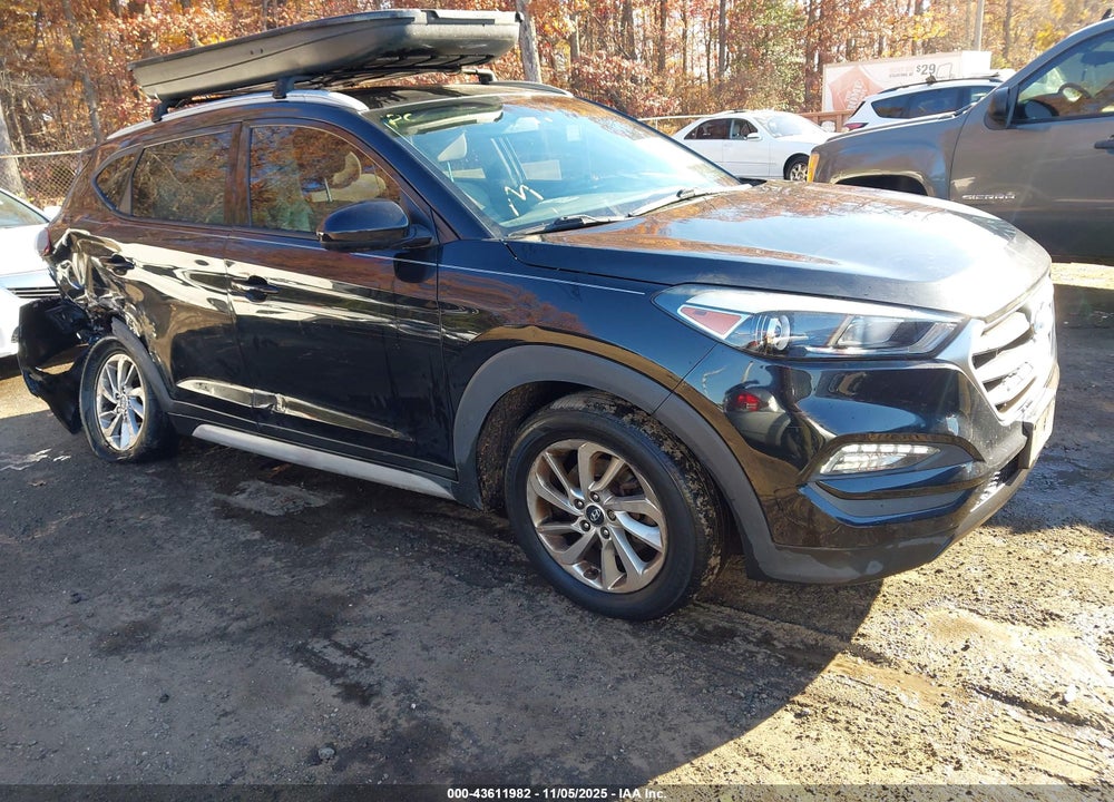2017 HYUNDAI TUCSON SE VIN: KM8J3CA47HU396443