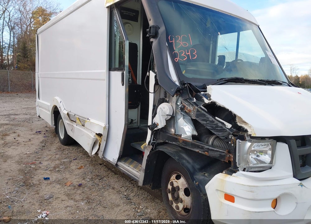 2018 ISUZU REACH VIN: JALB4T177J7W01648