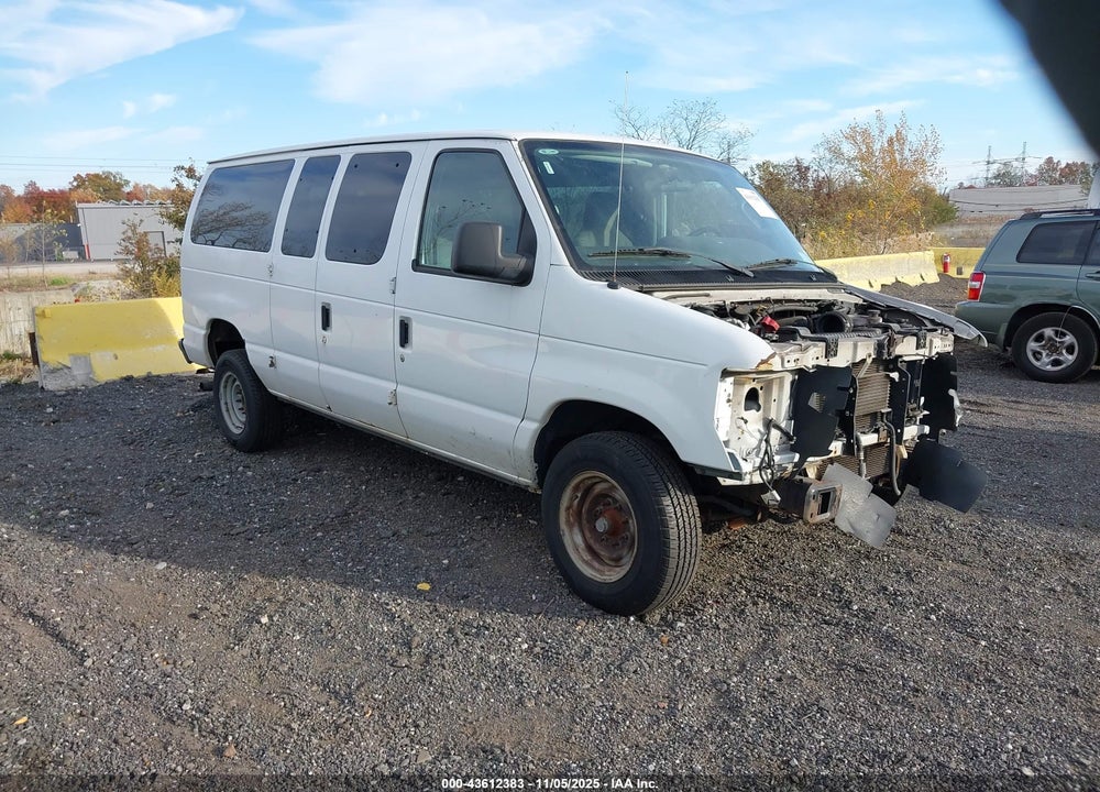 2011 FORD E-350 SUPER DUTY XLT VIN: 1FBNE3BL0BDA61932
