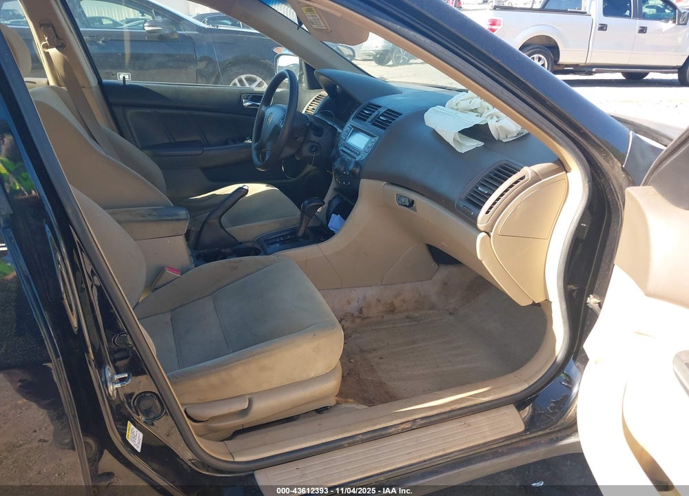 2007 HONDA ACCORD VIN: 1HGCM66477A045635