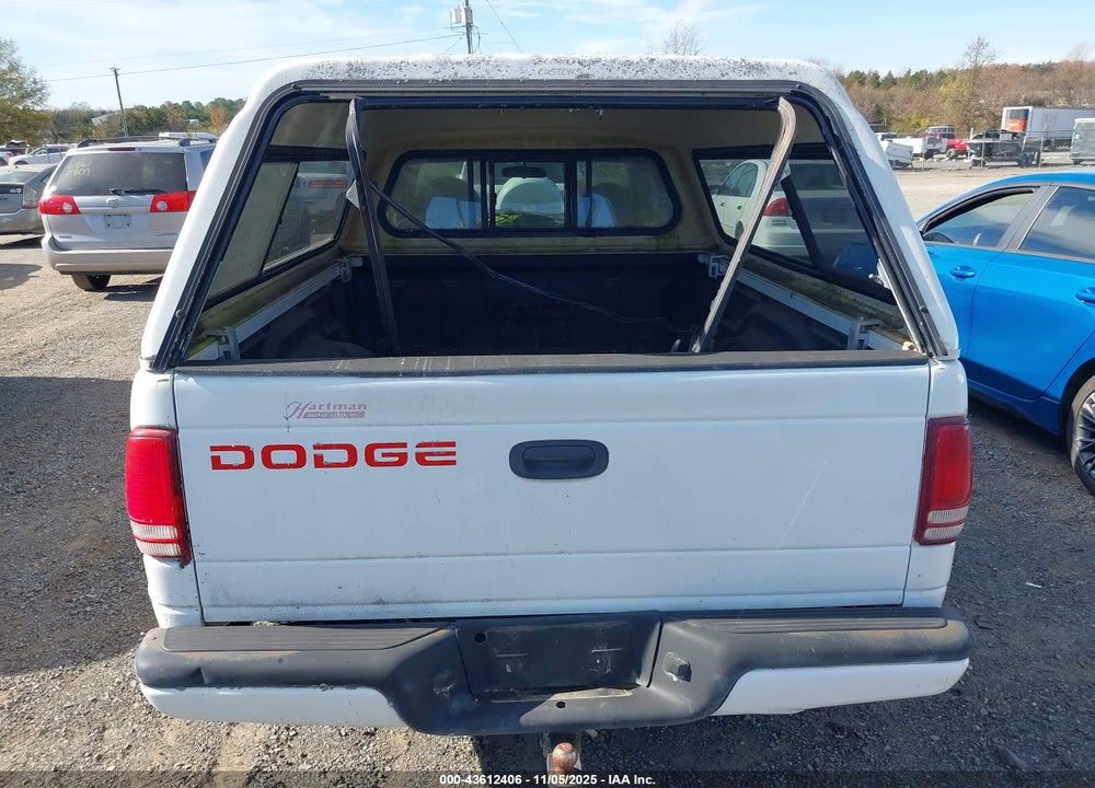 1999 DODGE DAKOTA SLT/SPORT VIN: 1B7GL22X5XS175371