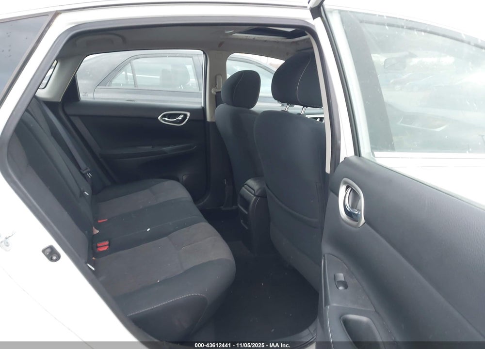 2015 NISSAN SENTRA SV VIN: 3N1AB7AP1FY284789