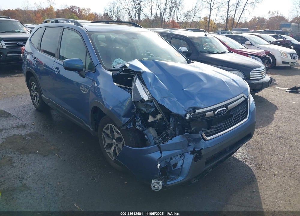 2019 SUBARU FORESTER PREMIUM VIN: JF2SKAGC8KH492971