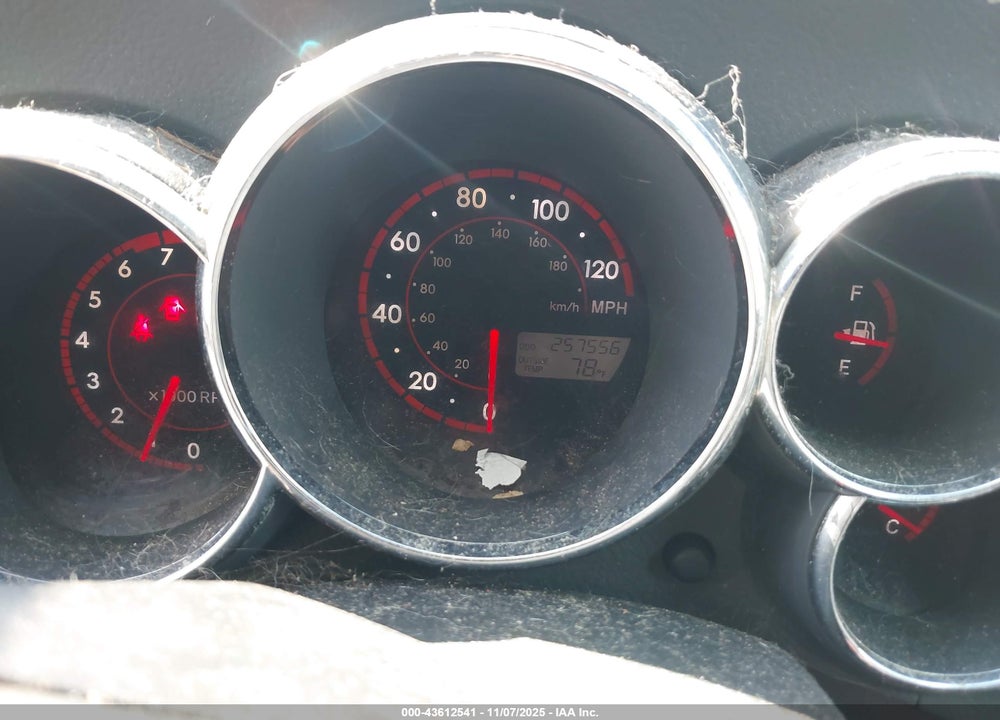 2005 PONTIAC VIBE VIN: 5Y2SL638X5Z465876