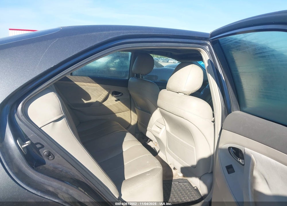 2009 TOYOTA CAMRY LE VIN: 4T1BE46K59U298900