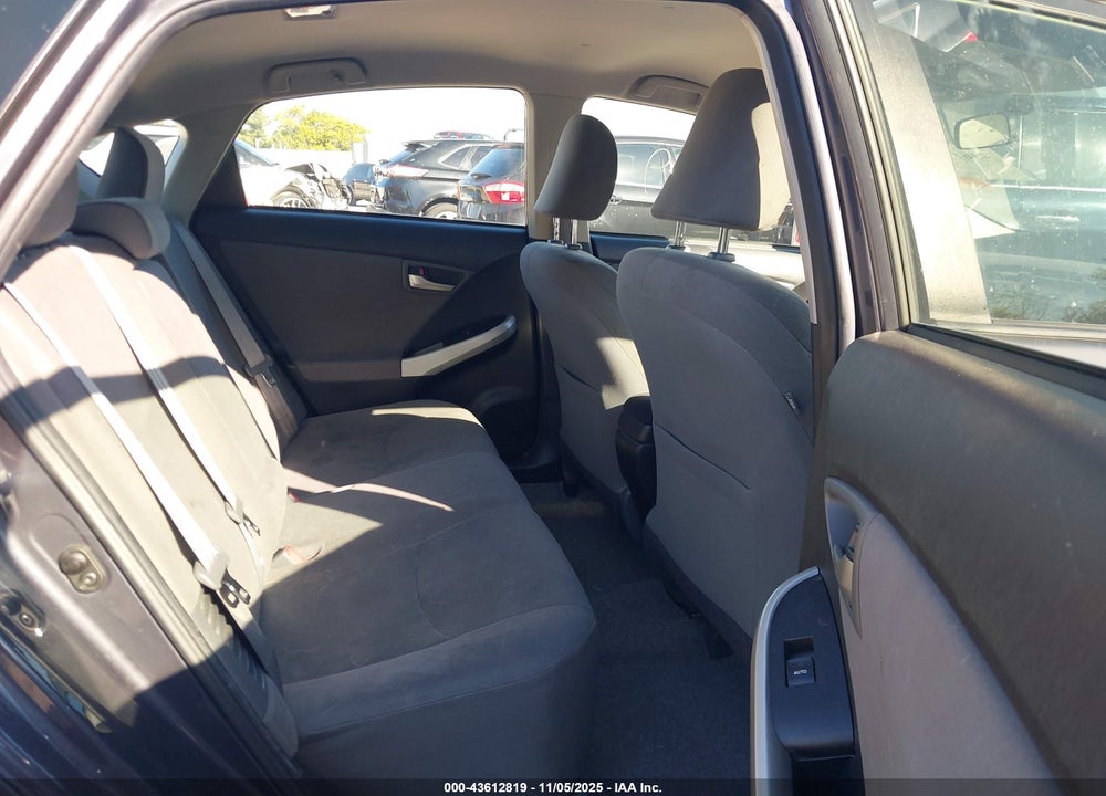 2014 TOYOTA PRIUS THREE VIN: JTDKN3DU5E1753582