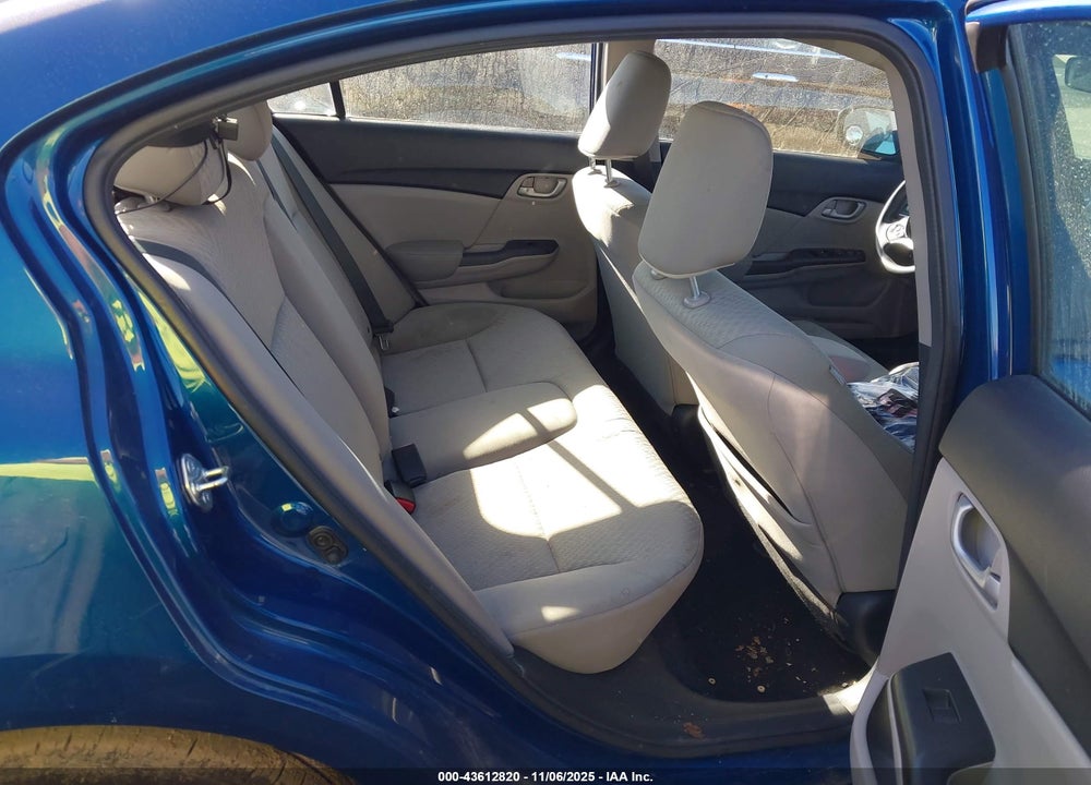 2015 HONDA CIVIC LX VIN: 19XFB2F55FE067907
