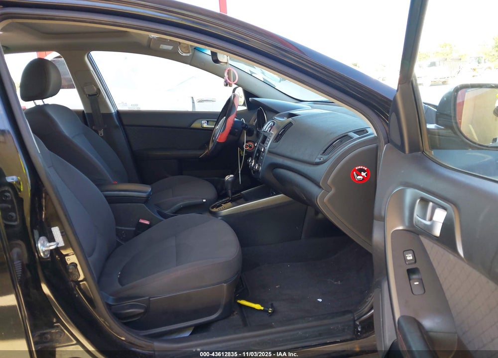 2010 KIA FORTE VIN: KNAFW4A32A5230679