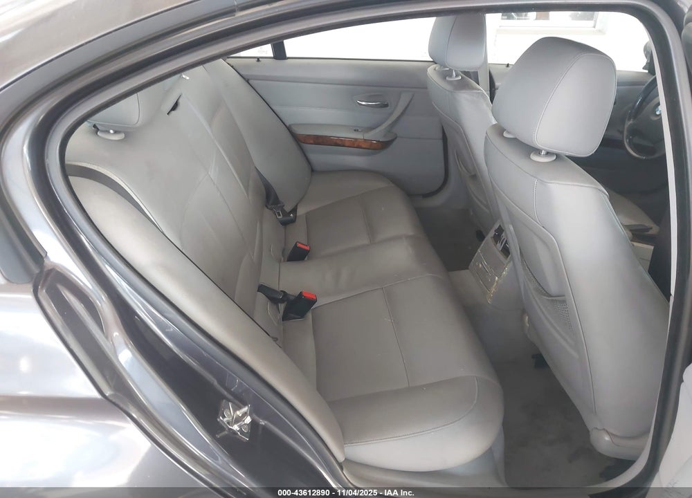 2006 BMW 325XI VIN: WBAVD13576KV06104
