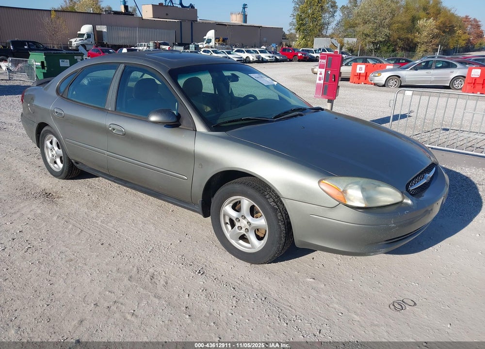 2002 FORD TAURUS SES VIN: 1FAFP55202A239001