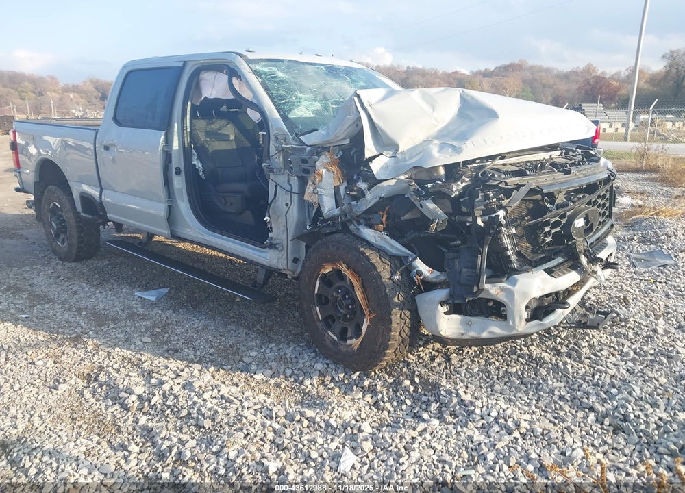 2025 FORD F-350 LARIAT VIN: 1FT8W3BM3SEC80294