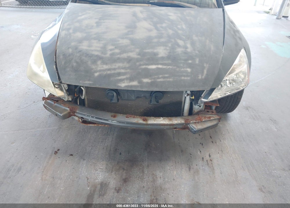 2005 HONDA ACCORD 2.4 LX VIN: 3HGCM56425G711888