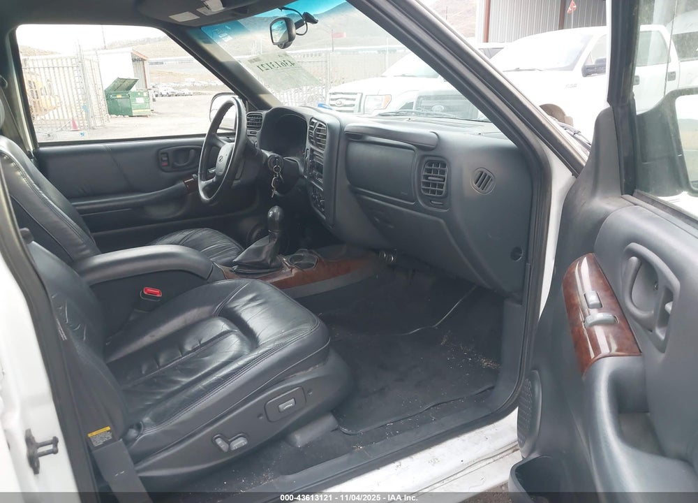2000 OLDSMOBILE BRAVADA VIN: 1GHDT13W5Y2219674