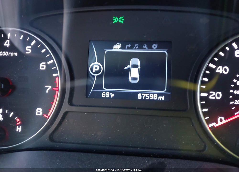 2016 KIA OPTIMA VIN: 5XXGU4L34GG082002