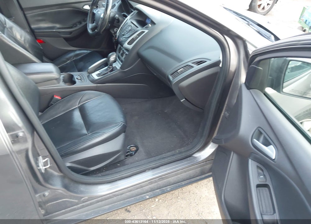 2013 FORD FOCUS SE VIN: 1FADP3K26DL367797