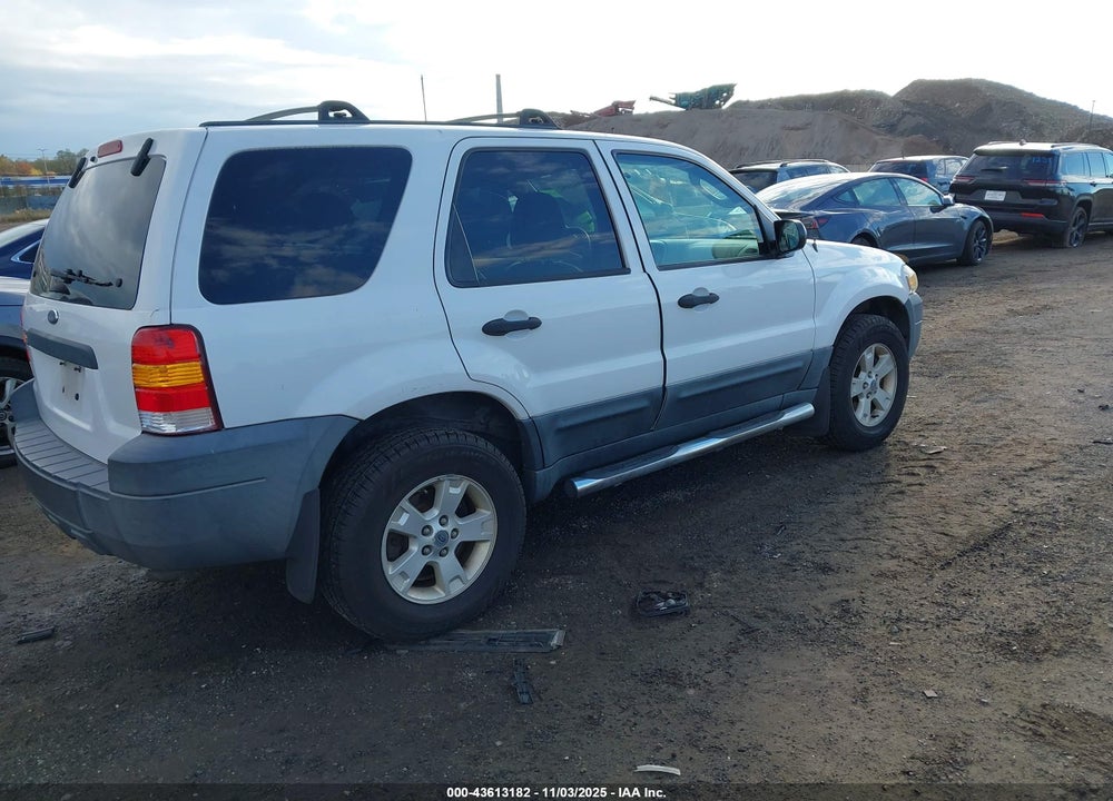 2005 FORD ESCAPE XLT VIN: 1FMYU93135KA05085
