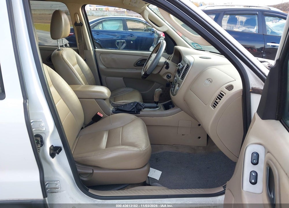 2005 FORD ESCAPE XLT VIN: 1FMYU93135KA05085
