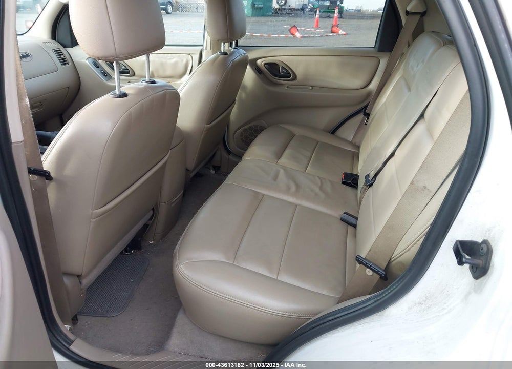 2005 FORD ESCAPE XLT VIN: 1FMYU93135KA05085