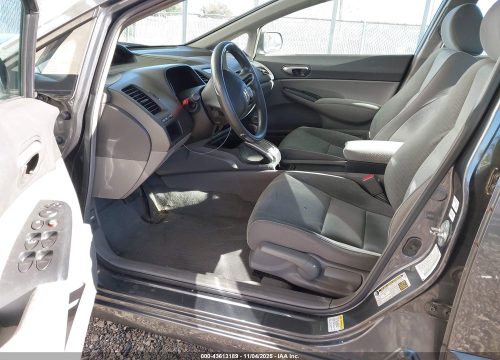 2010 HONDA CIVIC LX VIN: 2HGFA1F57AH571919