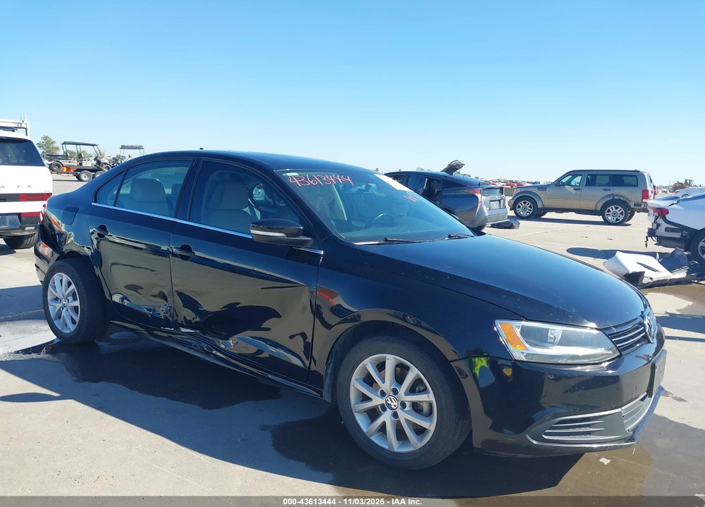 2013 VOLKSWAGEN JETTA SE VIN: 3VWDX7AJ6DM410475