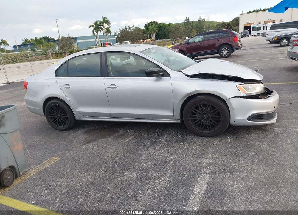 2012 VOLKSWAGEN JETTA 2.0L S VIN: 3VW2K7AJ8CM333922