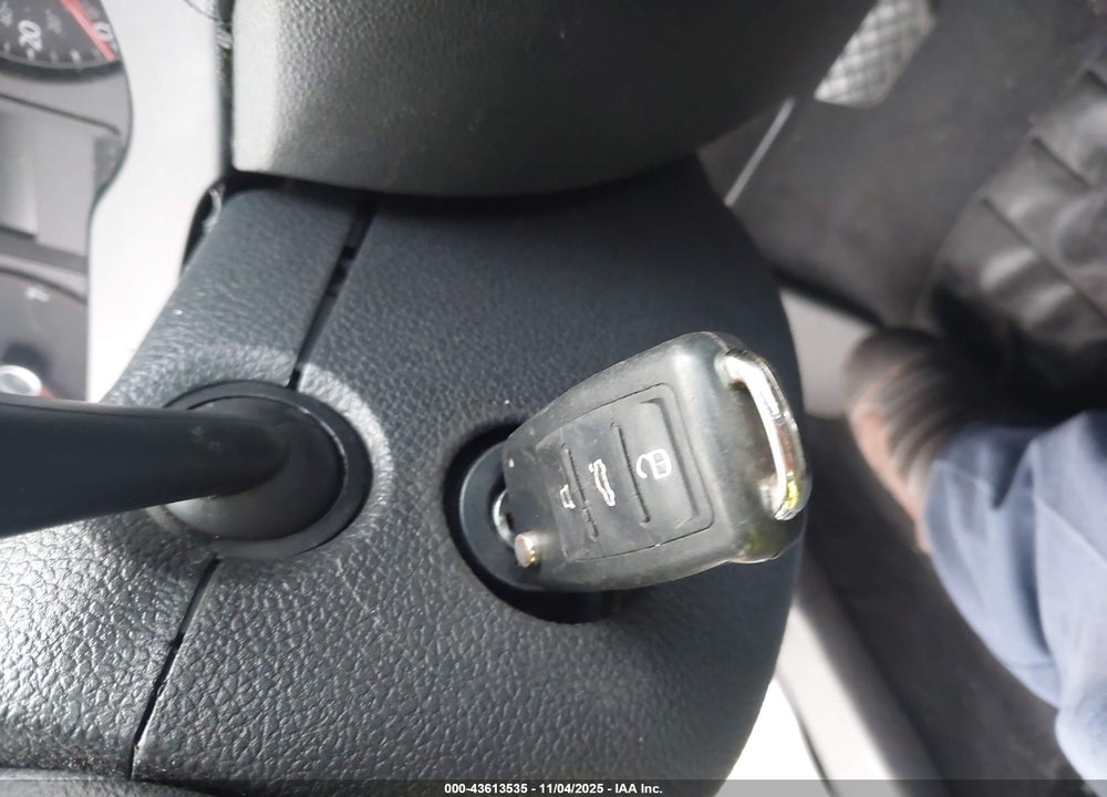 2012 VOLKSWAGEN JETTA 2.0L S VIN: 3VW2K7AJ8CM333922