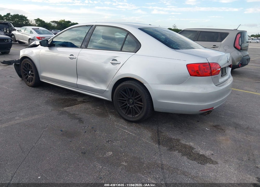 2012 VOLKSWAGEN JETTA 2.0L S VIN: 3VW2K7AJ8CM333922