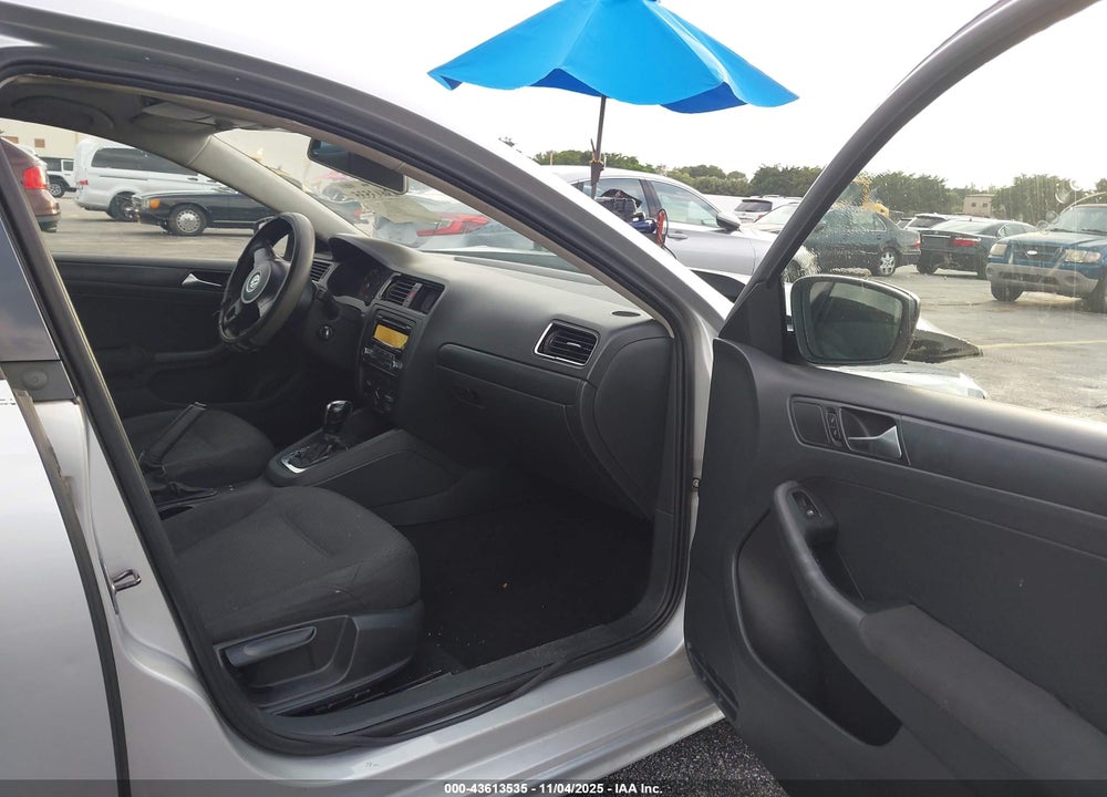 2012 VOLKSWAGEN JETTA 2.0L S VIN: 3VW2K7AJ8CM333922