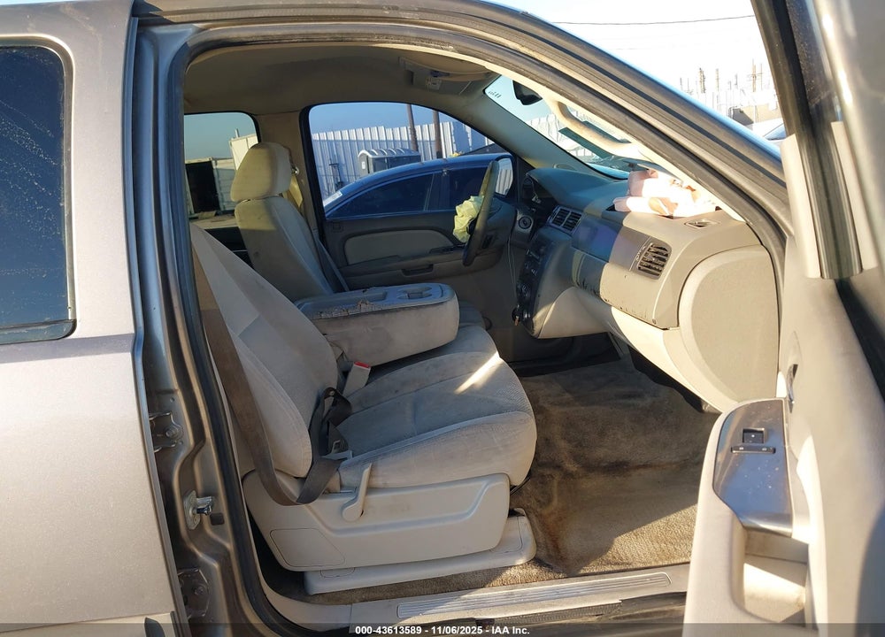 2007 CHEVROLET AVALANCHE 1500 LS VIN: 3GNEC12J77G306389