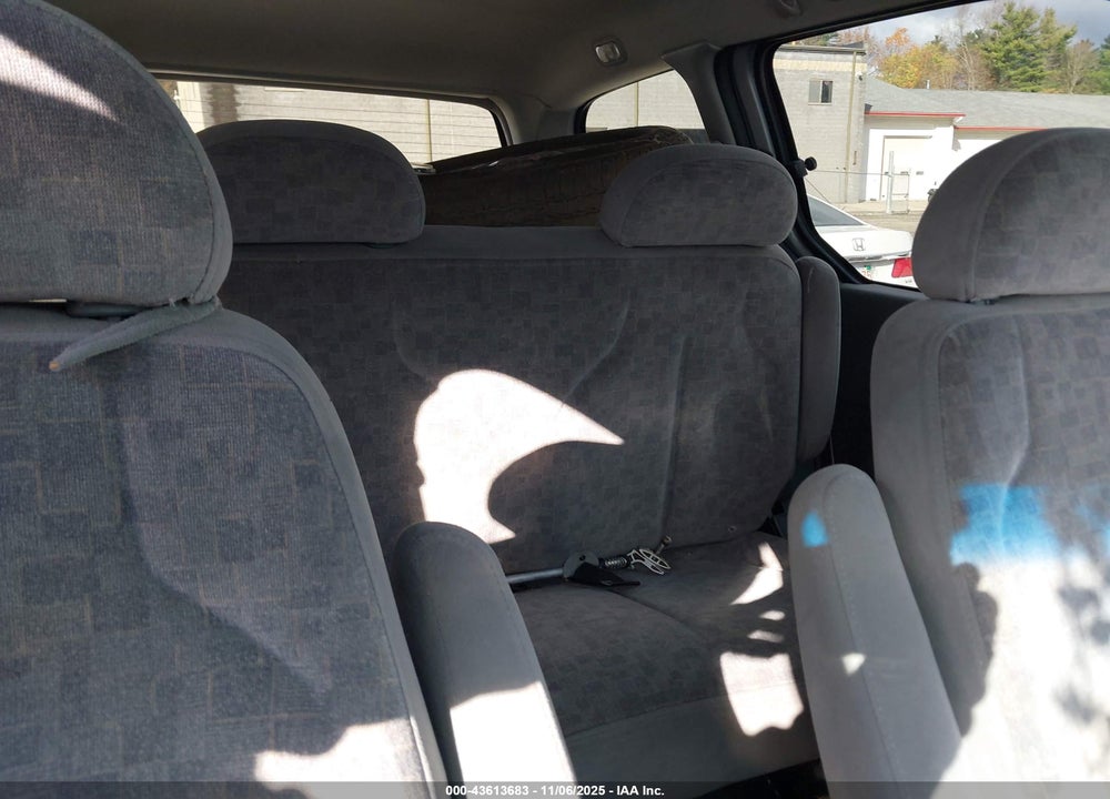 2002 NISSAN QUEST GXE VIN: 4N2ZN15T12D820193