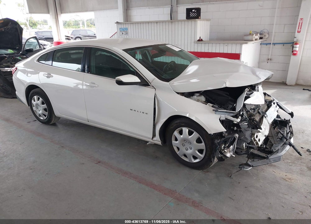 2018 CHEVROLET MALIBU LT VIN: 1G1ZD5ST3JF105848