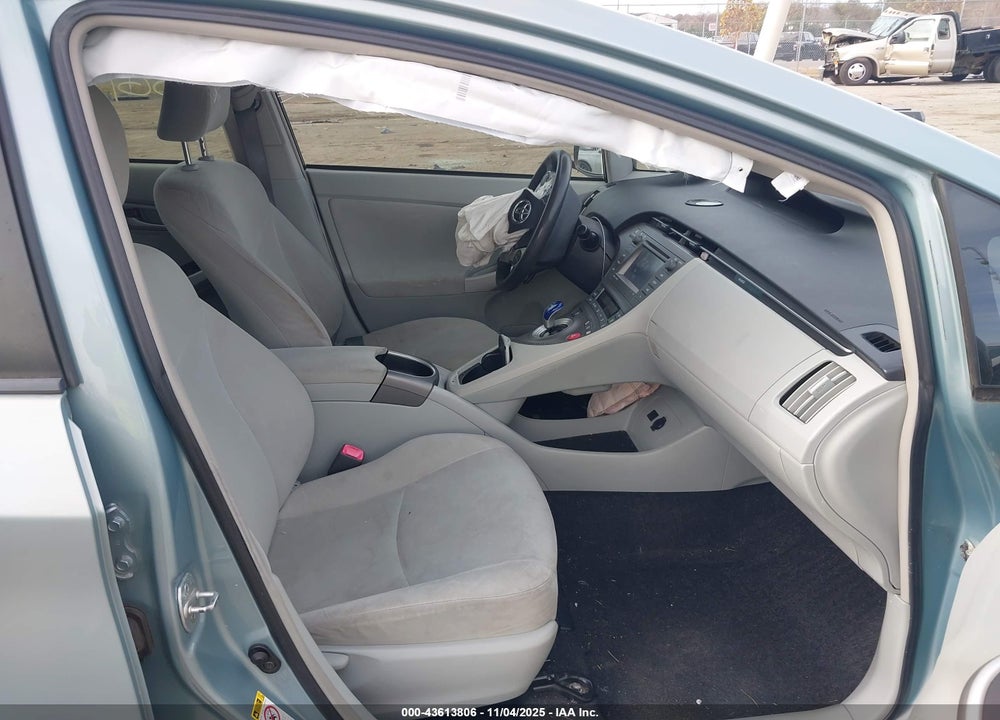 2013 TOYOTA PRIUS THREE VIN: JTDKN3DU7D5603206