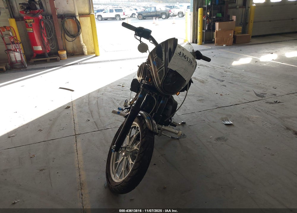 2015 HARLEY-DAVIDSON FXDBP DYNA STREET BOB VIN: 1HD1VAM13FC305707