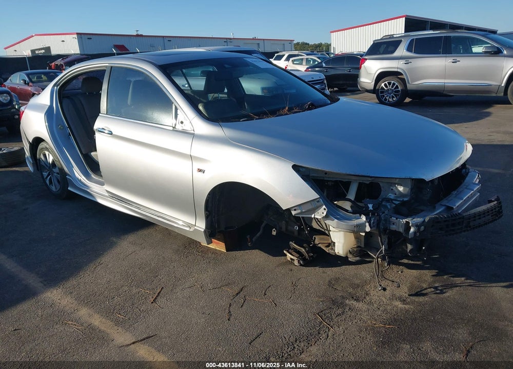 2015 HONDA ACCORD EX-L VIN: 1HGCR2F82FA113870