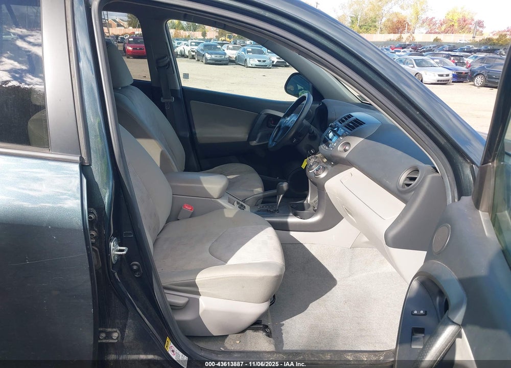 2011 TOYOTA RAV4 VIN: 2T3BF4DV8BW160629
