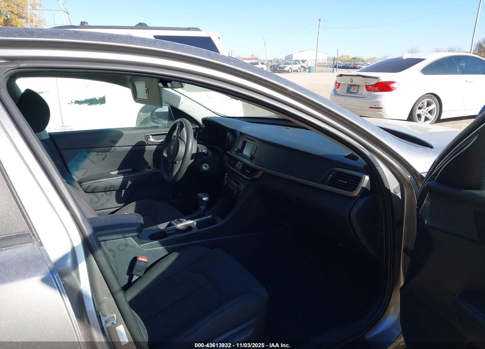 2016 KIA OPTIMA LX VIN: 5XXGT4L3XGG110324