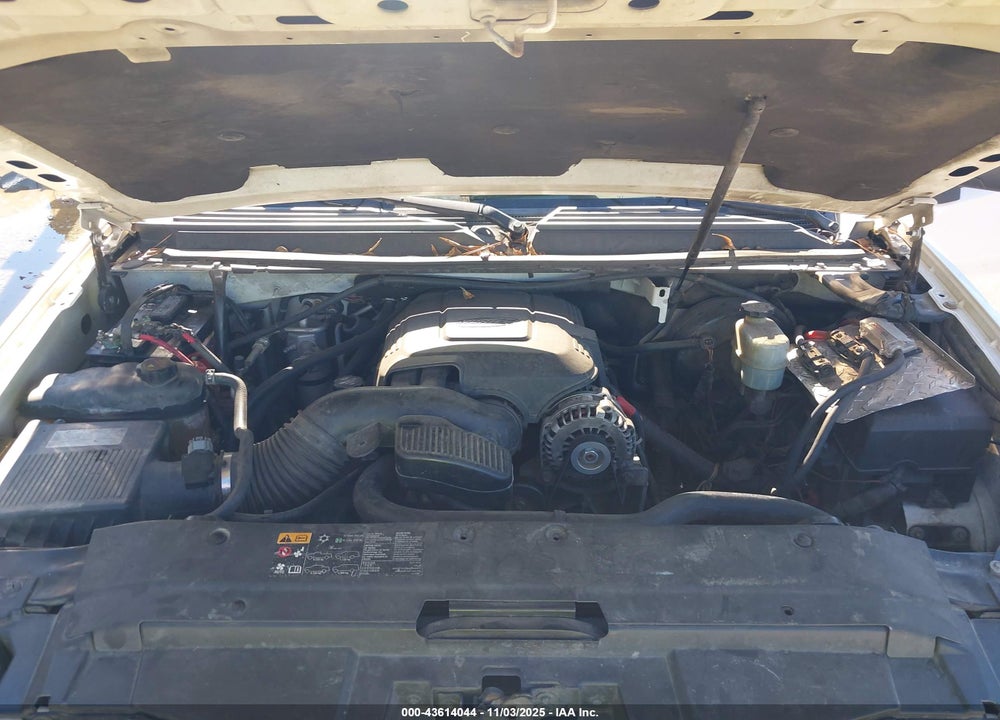 2013 CHEVROLET SUBURBAN 1500 LTZ VIN: 1GNSCKE04DR221940