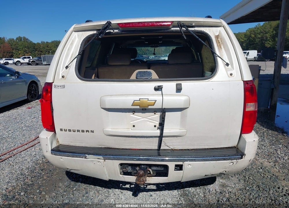 2013 CHEVROLET SUBURBAN 1500 LTZ VIN: 1GNSCKE04DR221940