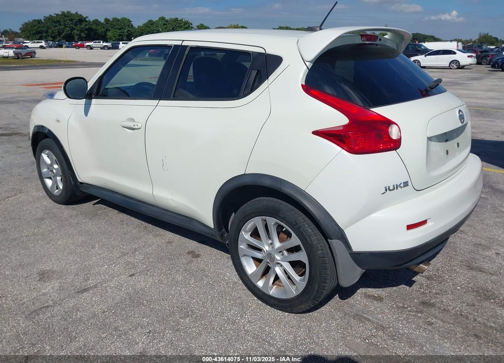 2012 NISSAN JUKE VIN: JN8AF5MR4CT111988