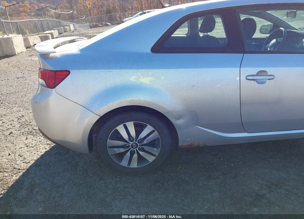2013 KIA FORTE KOUP EX VIN: KNAFU6A27D5699456