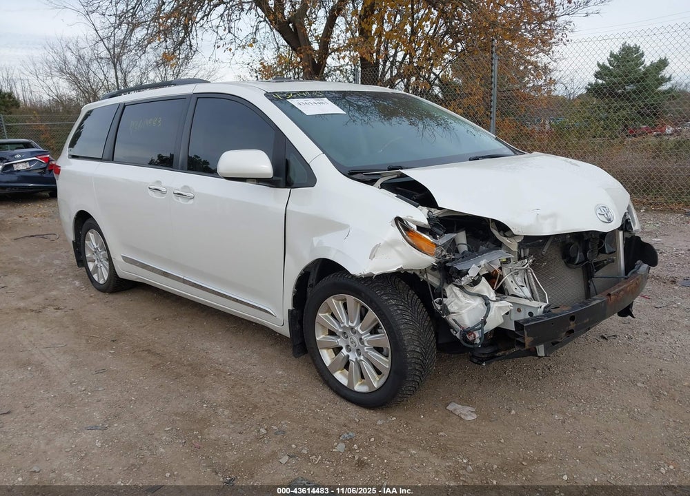 2011 TOYOTA SIENNA LIMITED VIN: 5TDDK3DC0BS018113