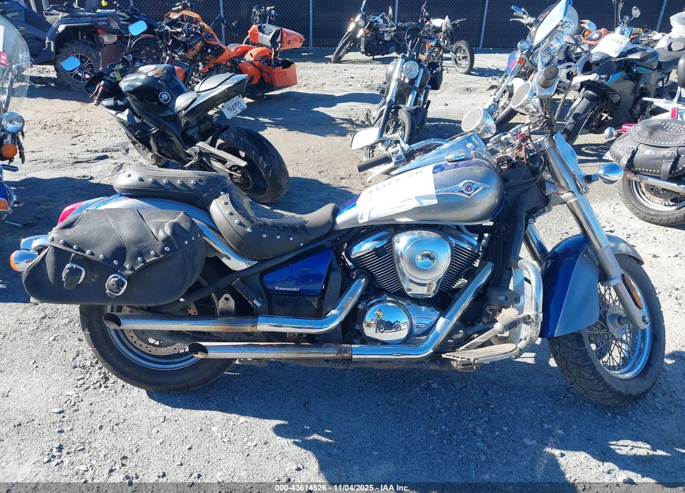 2010 KAWASAKI VN900 D VIN: JKAVN2D18AA039088