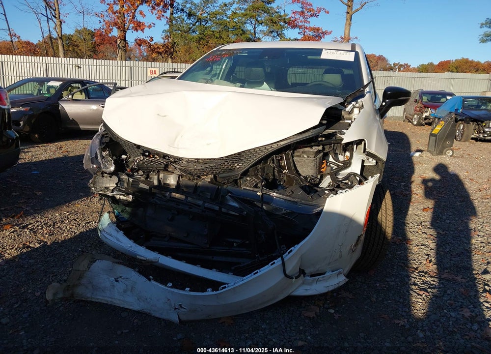 2025 CHRYSLER VOYAGER LX VIN: 2C4RC1CG7SR580417