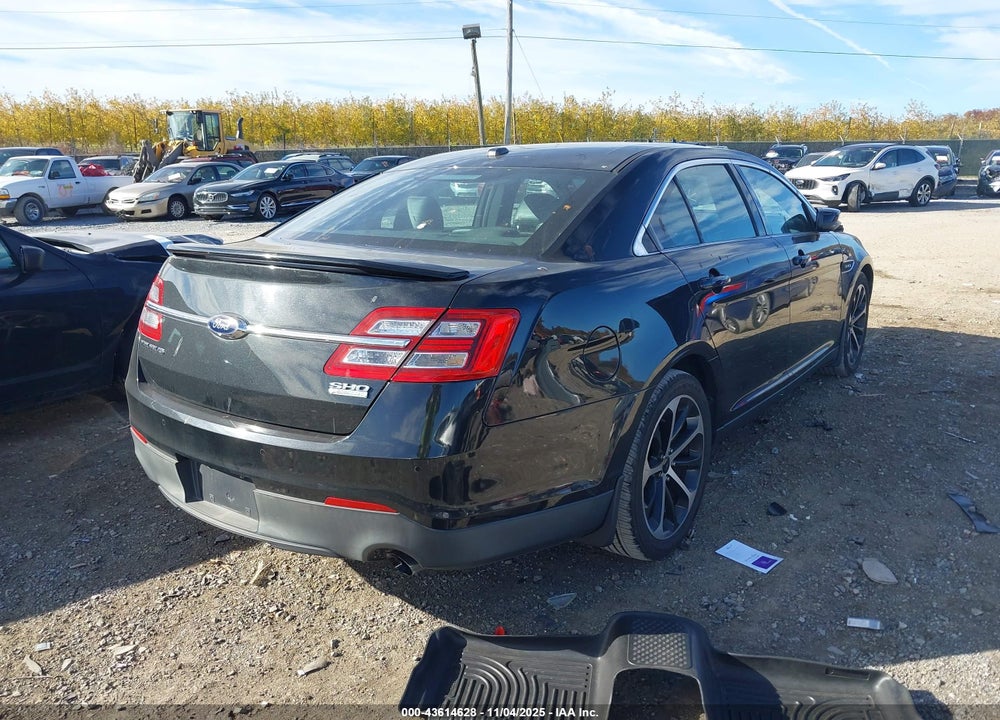 2014 FORD TAURUS SHO VIN: 1FAHP2KT2EG135969