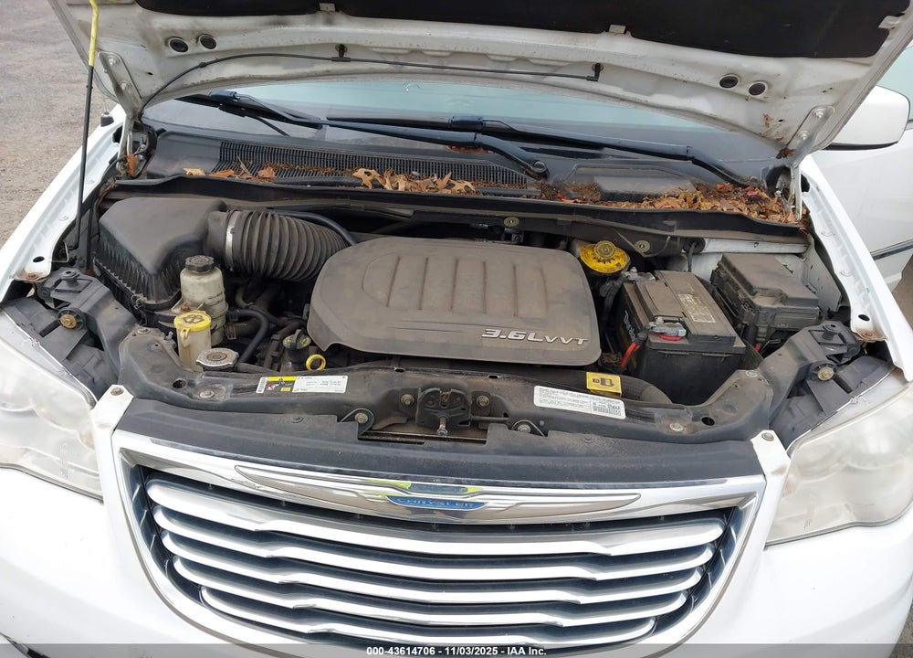 2014 CHRYSLER TOWN & COUNTRY TOURING VIN: 2C4RC1BG1ER272939