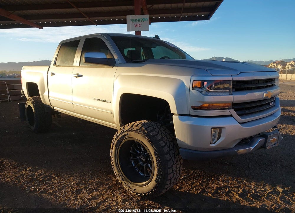2017 CHEVROLET SILVERADO 1500 2LT VIN: 3GCUKREC6HG403216